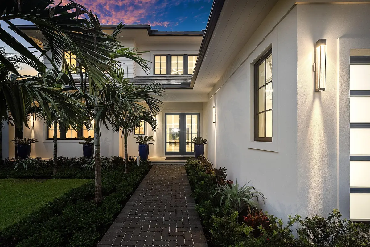 096-145AlhambraPlace-WestPalmBeach-FL-33 at 145 ALHAMBRA Place, West Palm Beach