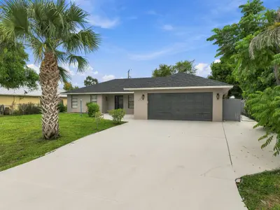 680 SW COLLEEN Avenue, Port St. Lucie – Single Family Residence for sale
