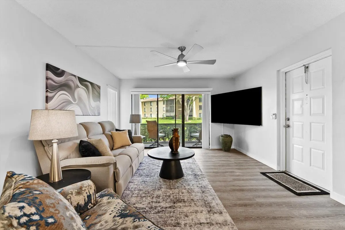 06-6 at 722 Sunny Pine Way F1, Greenacres