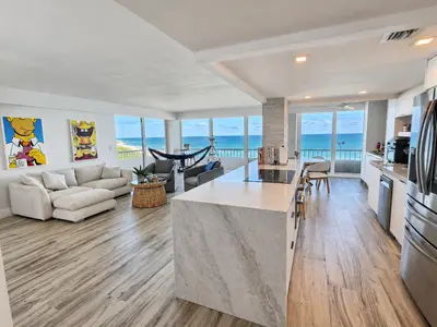 5550 N Ocean Drive 11C, Singer Island – Condominium for sale