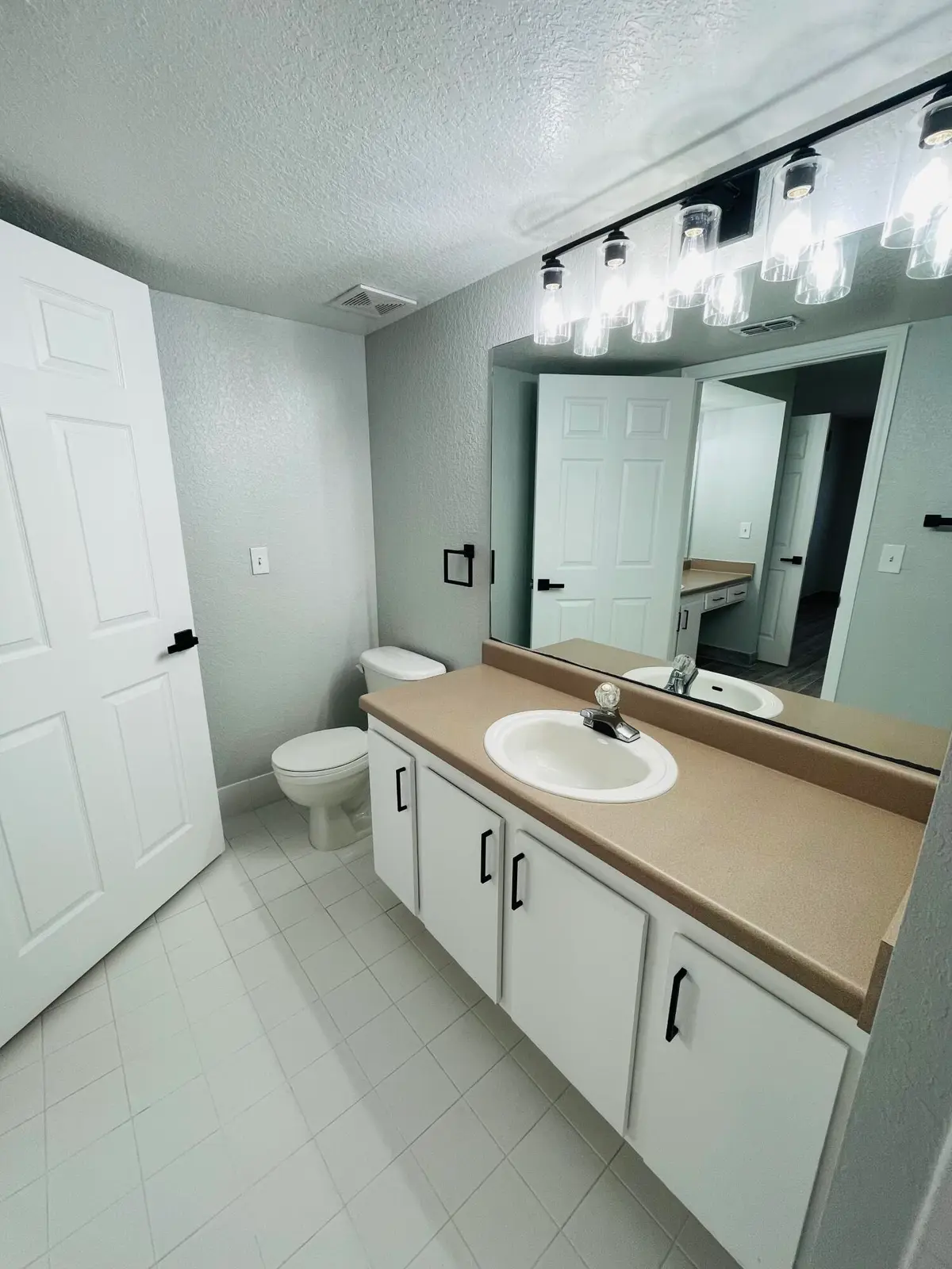 IMG_6152 at 161 SW Palm Drive 305, Port St. Lucie