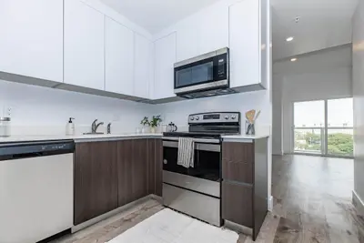 39 NW 7th Avenue #402, Miami – Apartment for rent