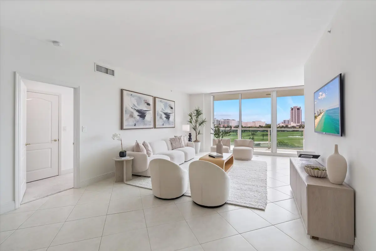 living room at 500 SE MIZNER Boulevard A504, Boca Raton