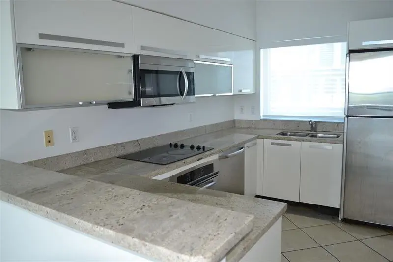 Photo 2 at 601 NE 36TH Street 2906, Miami