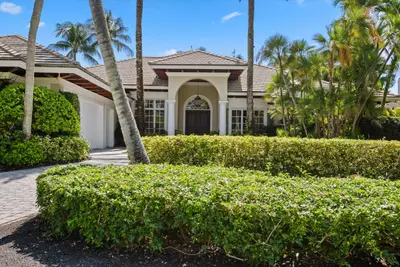 252 Locha Drive, Jupiter – Single Family Residence for sale