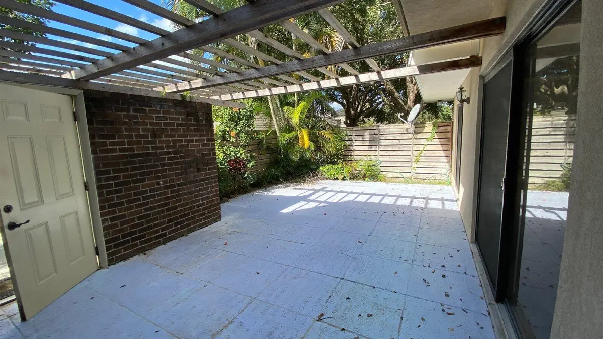 1522 13 at 1522 15TH Terrace, Palm Beach Gardens