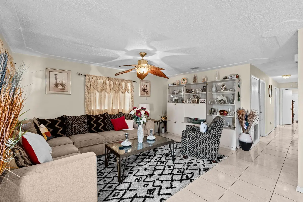 11-web-or-mls-A7408515 at 524 NW 9th Avenue, Boynton Beach