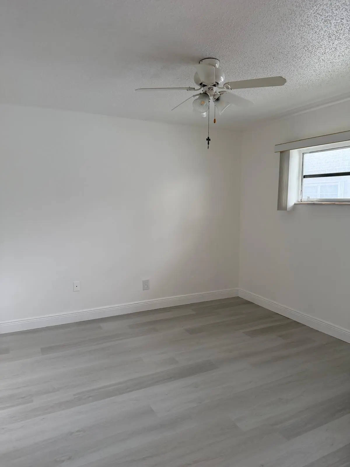 Undetermined at 6211 SW 37TH Street 211, Davie