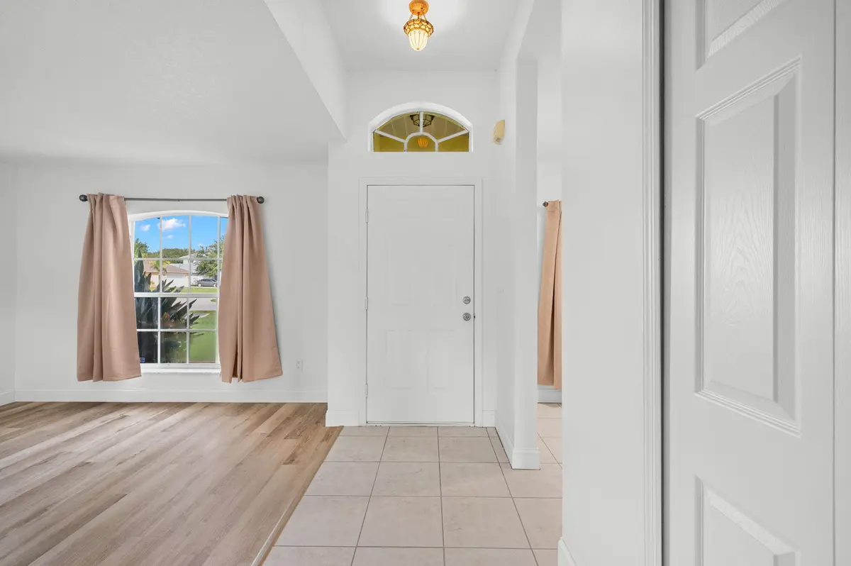 4-web-or-mls-5323 NW Perez Ct - 4 at 5323 NW Perez Court, Port St. Lucie