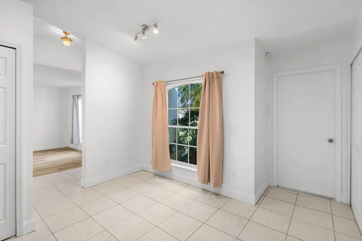 7-web-or-mls-5323 NW Perez Ct - 7 at 5323 NW Perez Court, Port St. Lucie