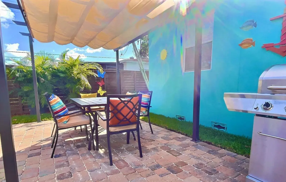 Photo 4 at 805 S 26TH Avenue, Hollywood