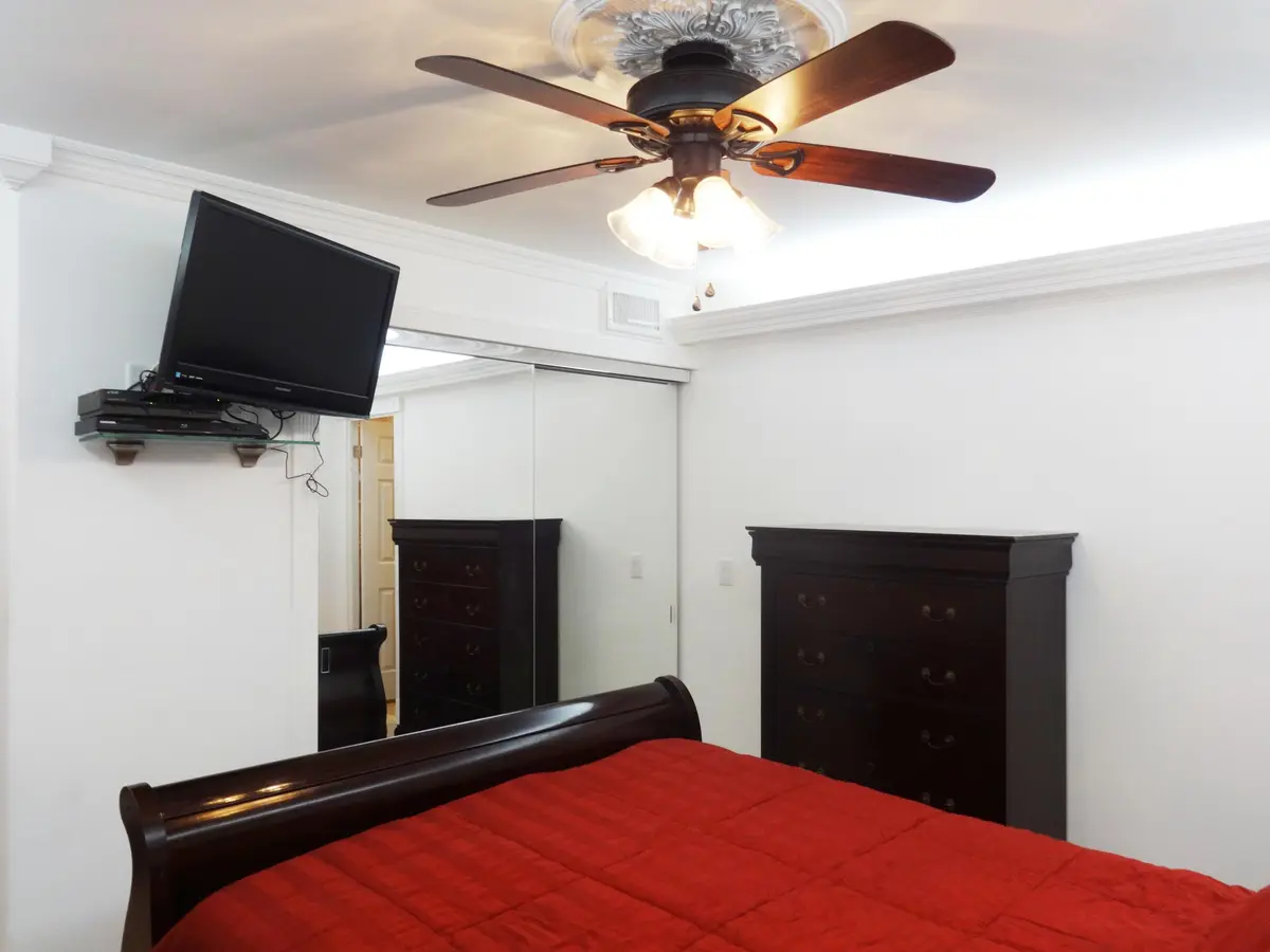 Master bedroom at 550 SW 2ND Avenue 129, Boca Raton