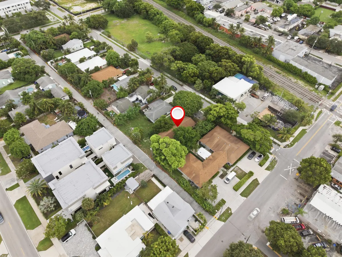20_dji_20260919155847_0165_d_pin at 338 SE 1st Avenue, Delray Beach