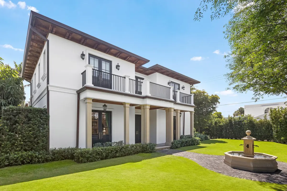 Front 4 at 1053 N Lake  Way, Palm Beach