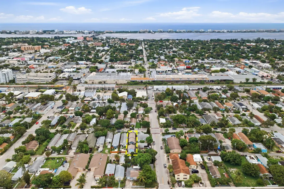 227-S-E-St-Lake-Worth-Beach-MLS-005 at 227 S E Street, Lake Worth Beach