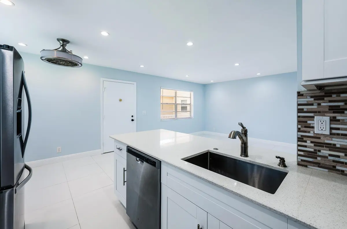 Kitchen at 507 CAPRI K, Delray Beach