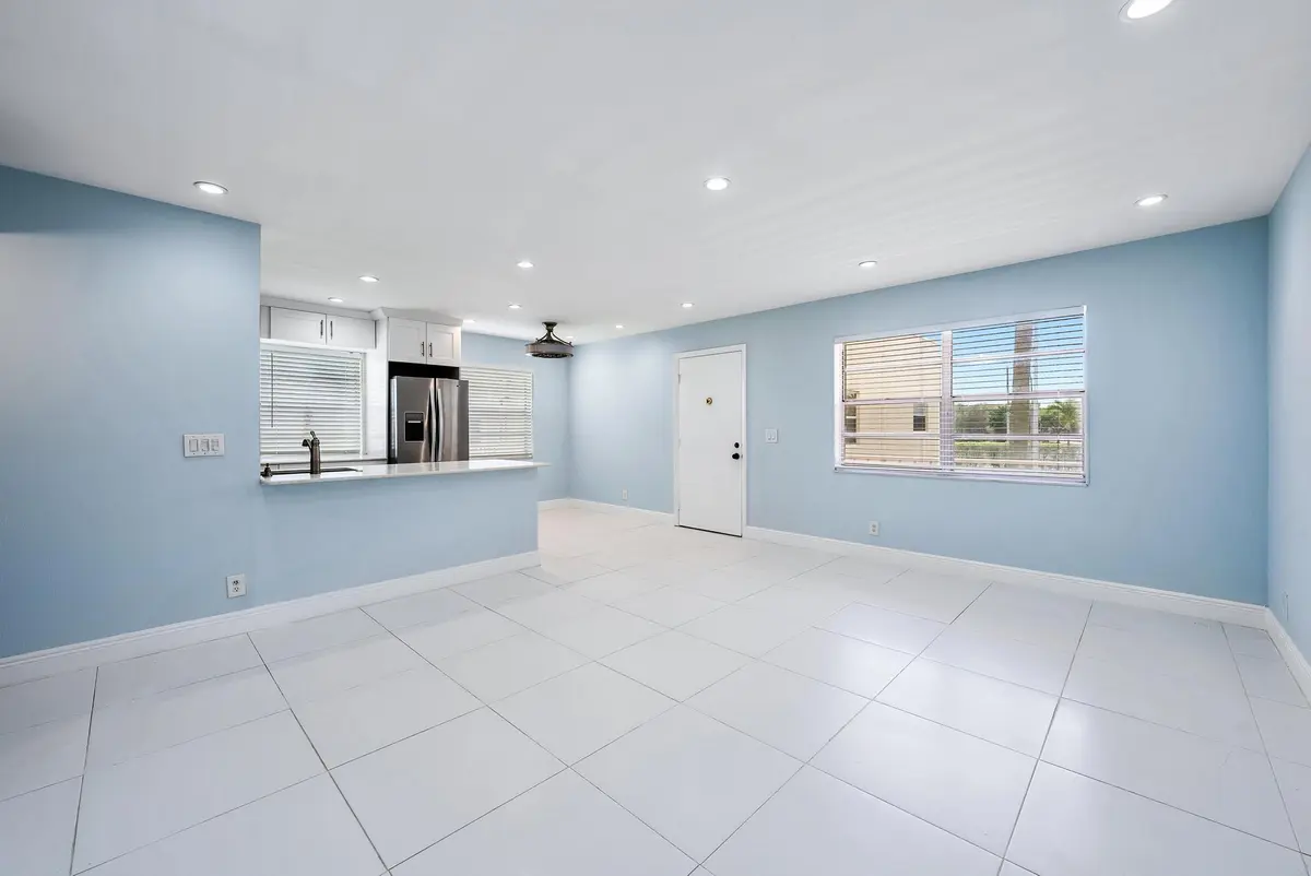 Living at 507 CAPRI K, Delray Beach