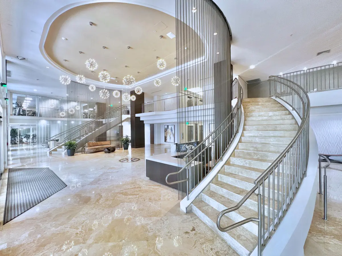 1ab at 511 SE 5 Avenue Apt 807, Fort Lauderdale