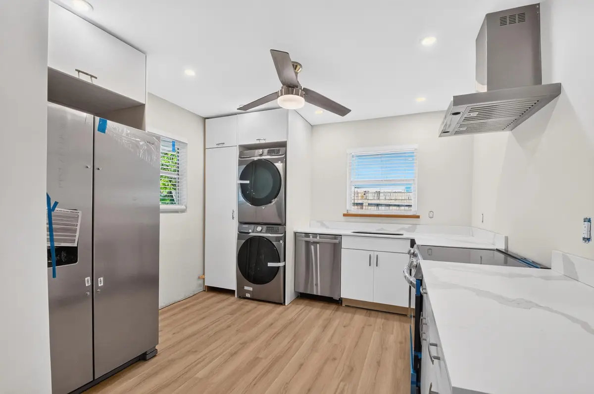 kitchen 2 at 402 SE 1st Street, Boynton Beach