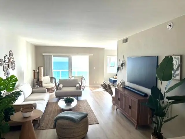 6000-lr 2 at 6000 N OCEAN Boulevard 10B, Fort Lauderdale