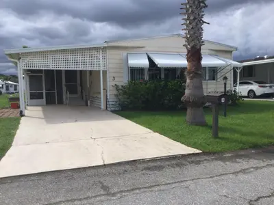 3 SE Jasmine Lane, Port St. Lucie – Mobile Home for sale