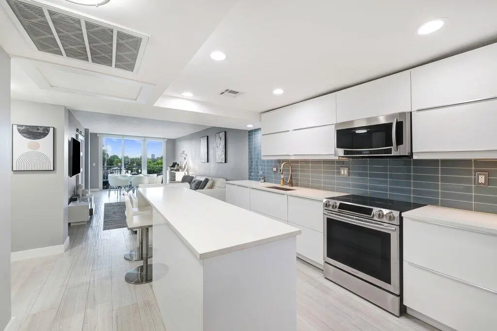 001_2j9a8103_563 at 155 ISLE OF VENICE Drive 501, Fort Lauderdale