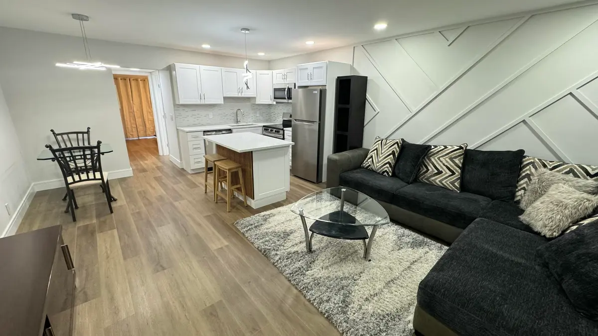 living area at 91 Coventry D, West Palm Beach
