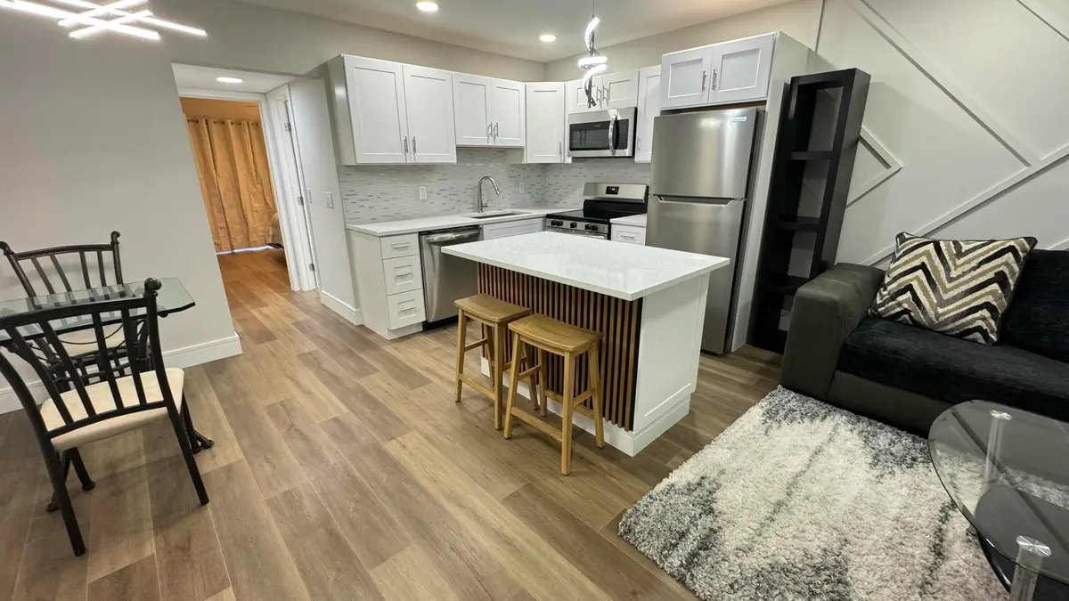 living area at 91 Coventry D, West Palm Beach