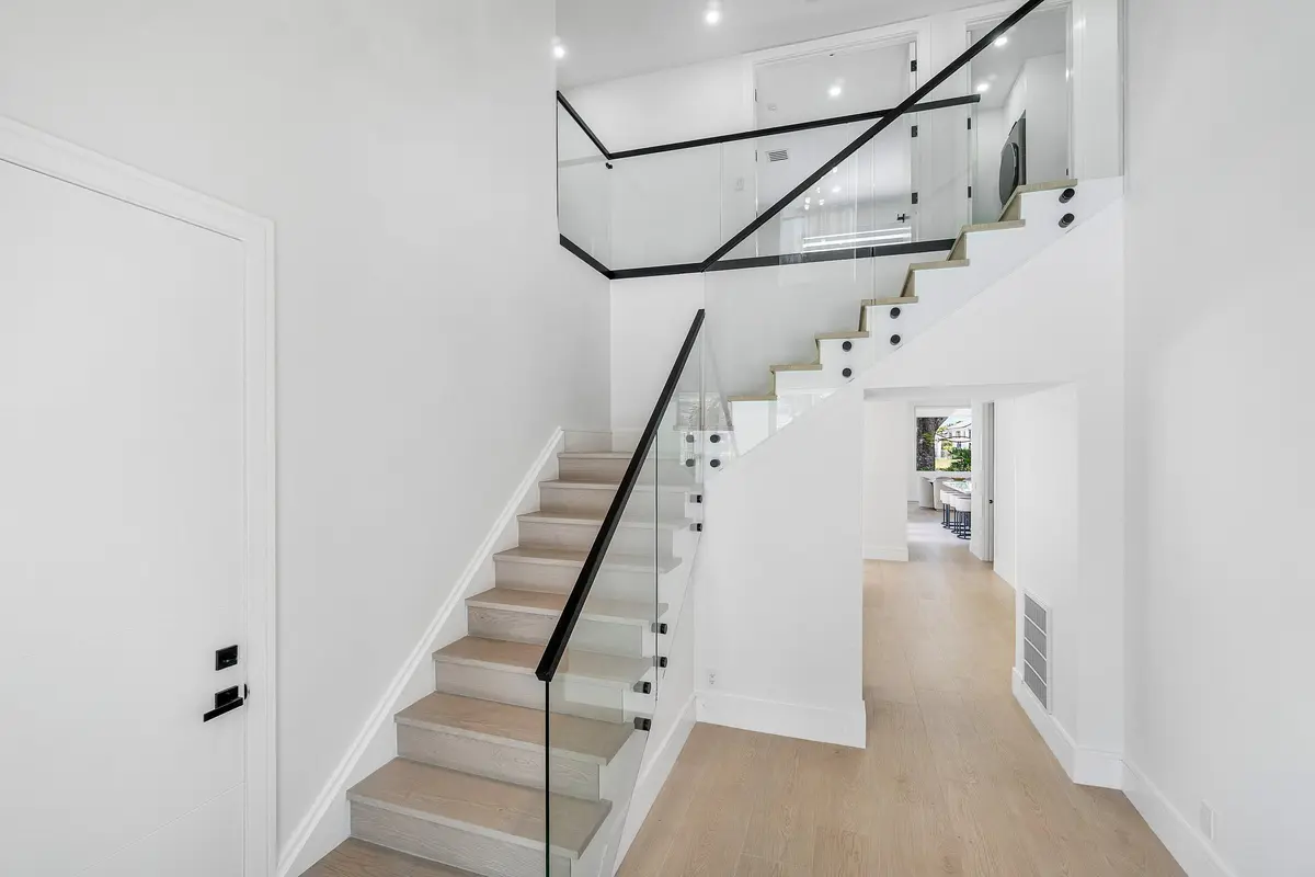 GLASS RAIL at 5768 NW 39TH Avenue, Boca Raton