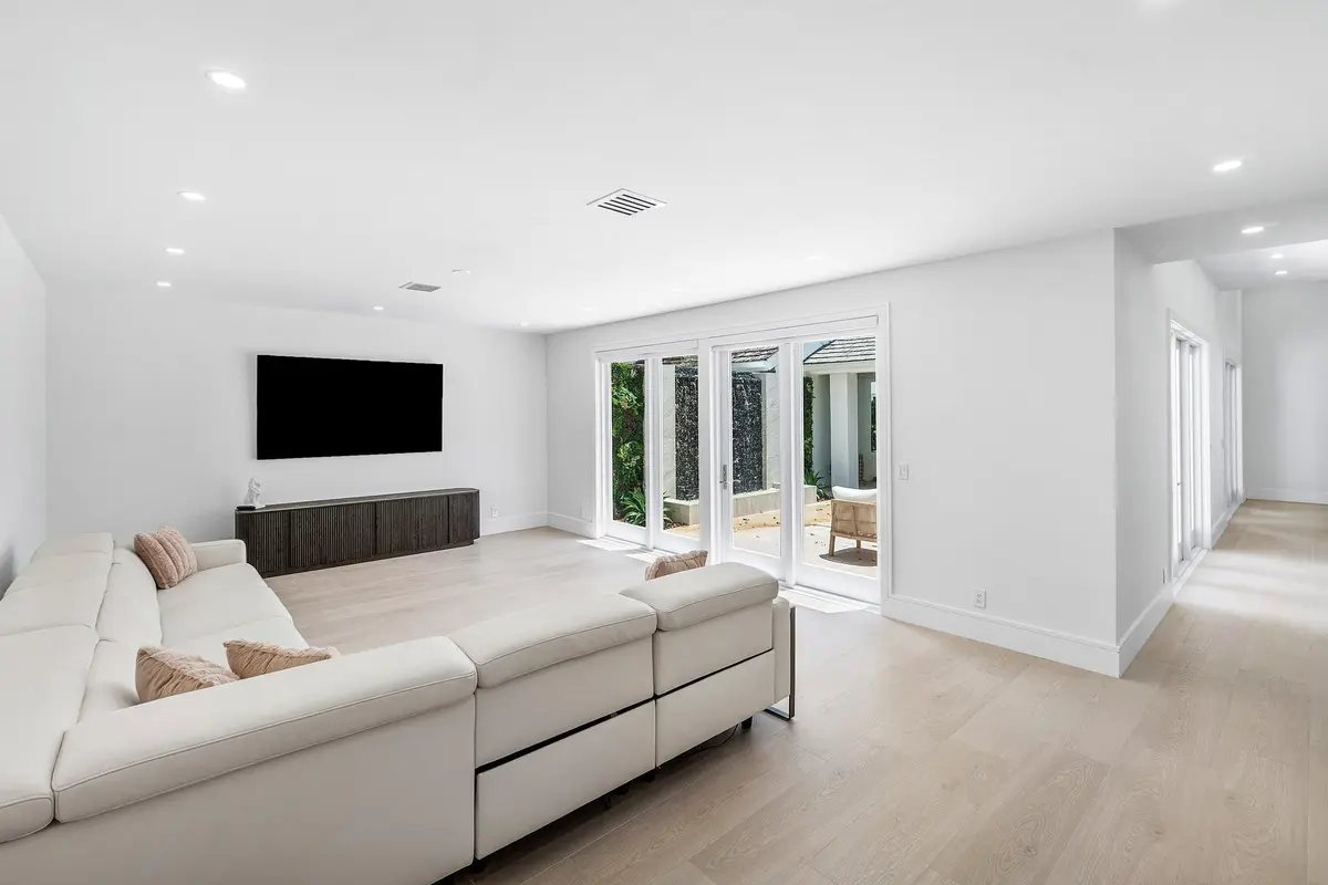 FAMILY ROOM at 5768 NW 39TH Avenue, Boca Raton