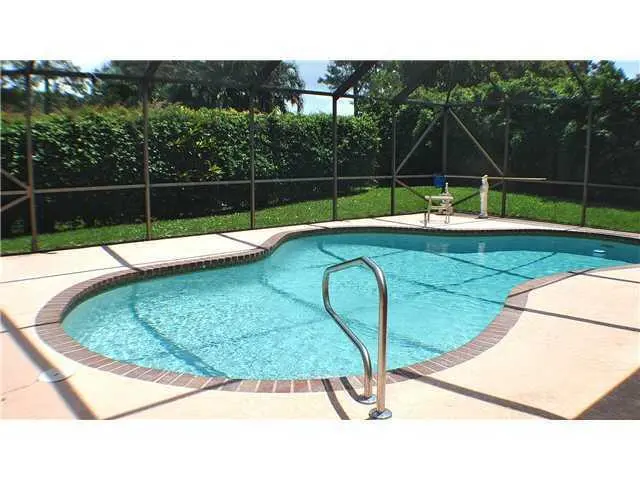 heated pool at 10254 Crosswind Road, Boca Raton