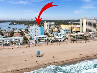 320 S Surf Road 402, Hollywood – Condominium for sale