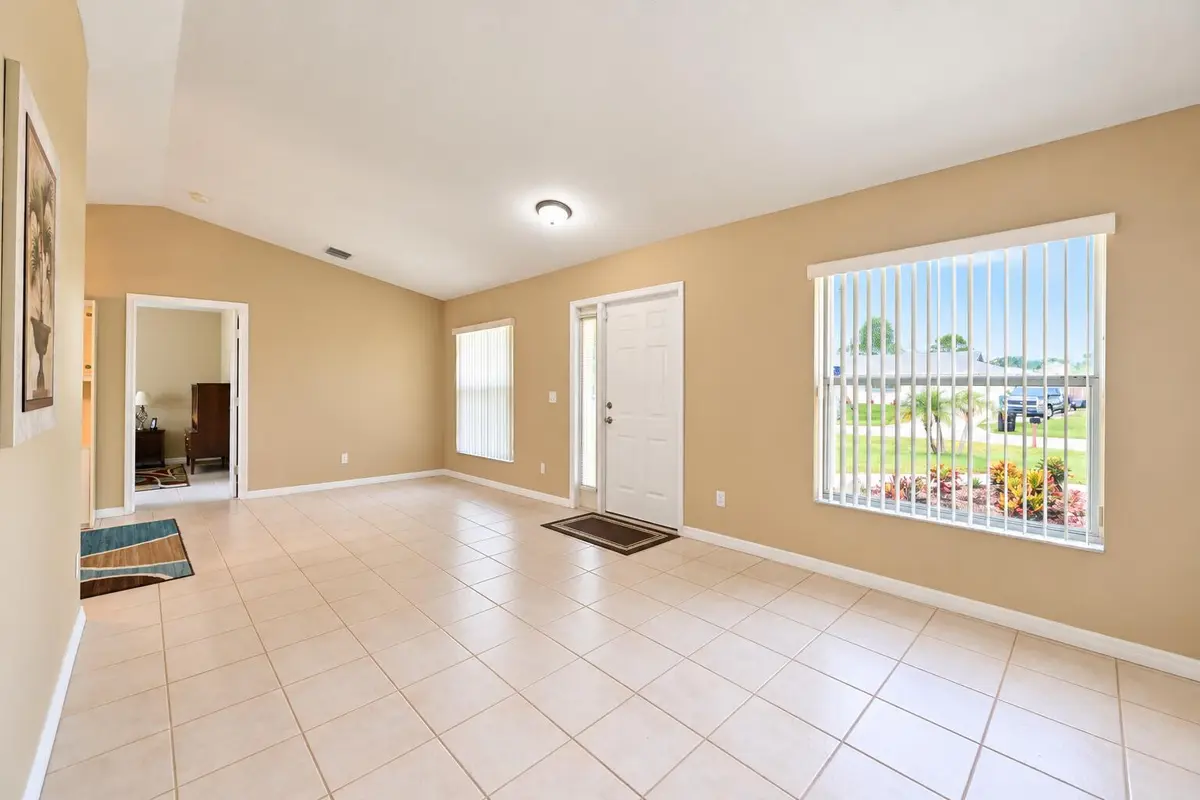 BCE719A7-EF67-4447-B0DE-9BF1BC07EBA6 at 326 SE STARFISH Avenue, Port St. Lucie