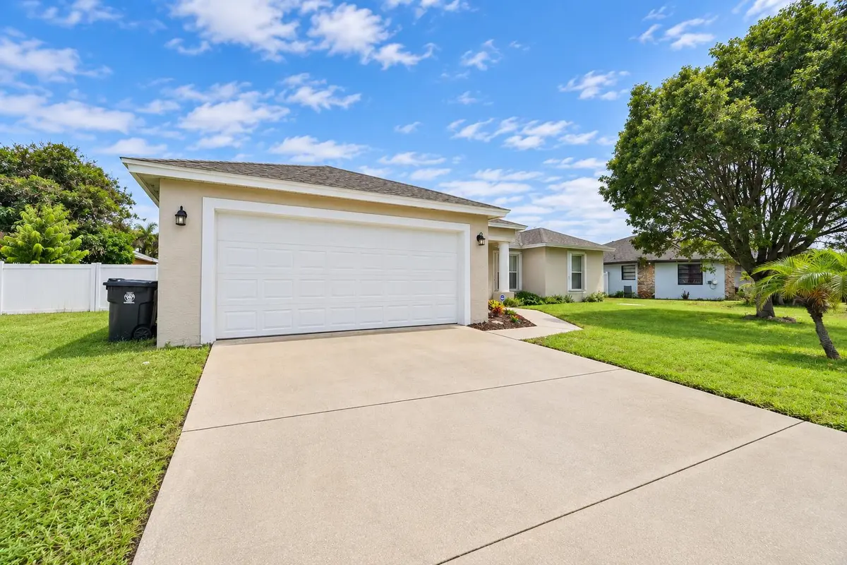 17D94CD6-8494-4CFE-A0A2-EC973C5304F9 at 326 SE STARFISH Avenue, Port St. Lucie