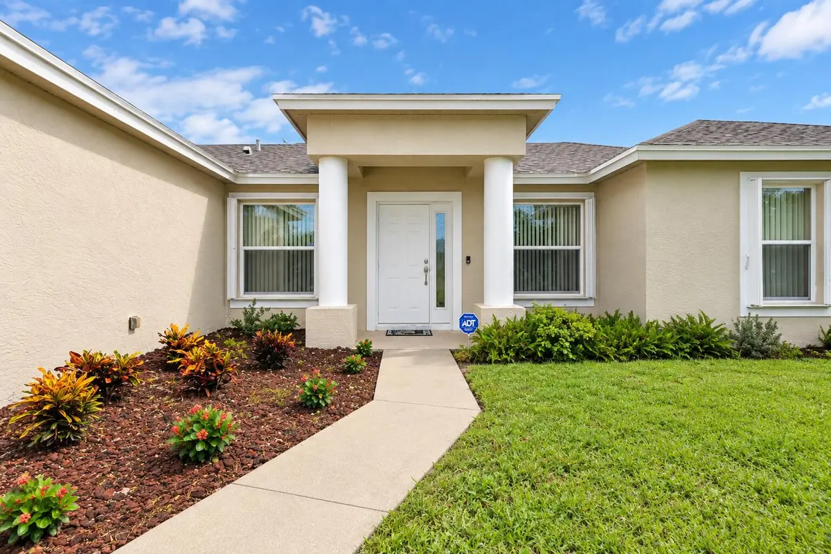 2635B037-31A9-450A-85AF-DDEF280A6EEC at 326 SE STARFISH Avenue, Port St. Lucie
