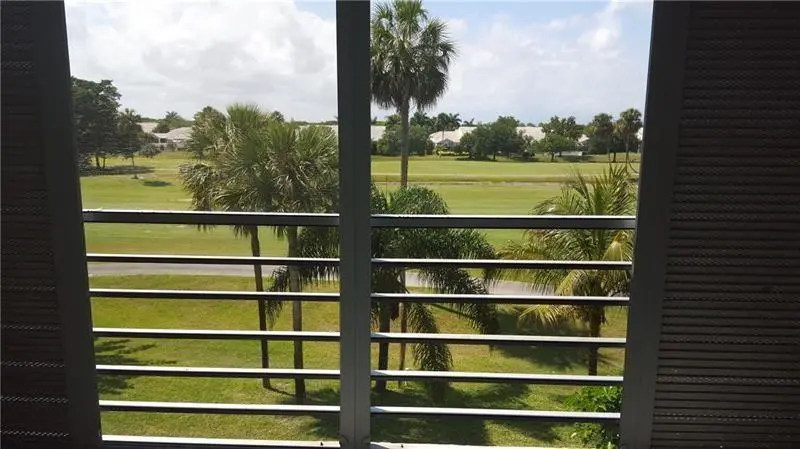 Photo 5 at 3970 OAKS CLUBHOUSE Drive 310, Pompano Beach