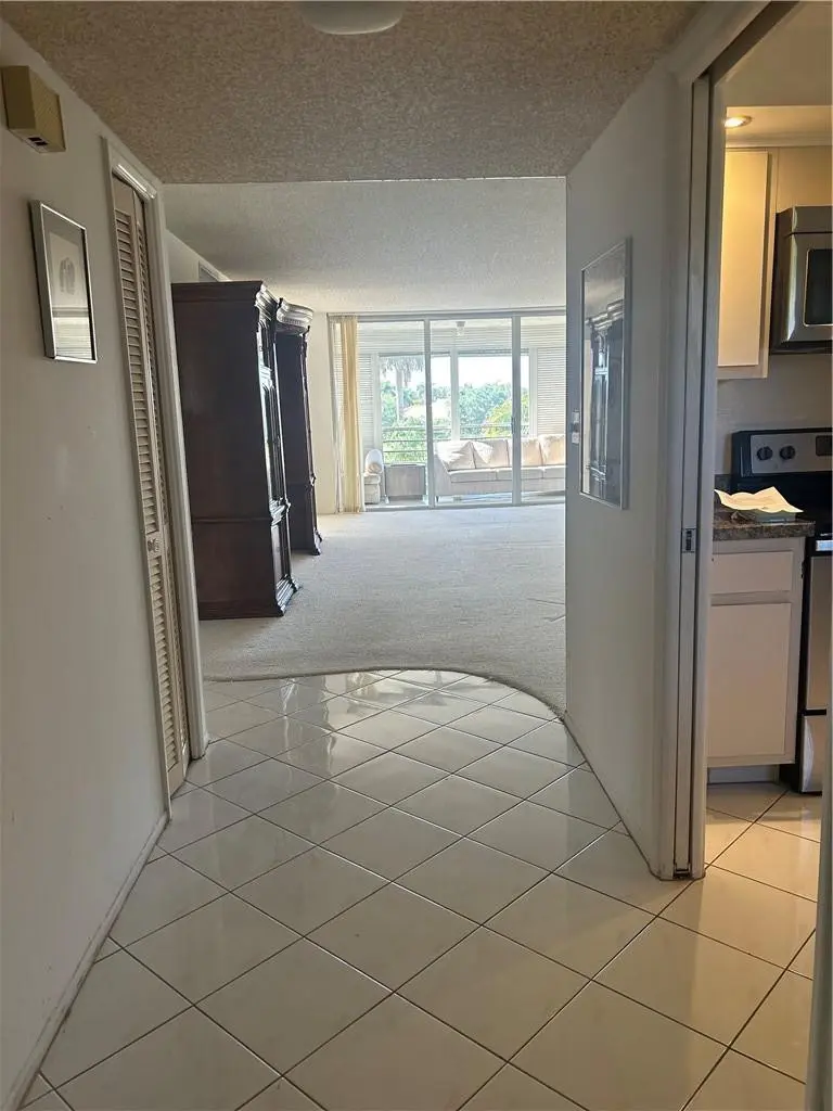 Photo 7 at 3970 OAKS CLUBHOUSE Drive 310, Pompano Beach