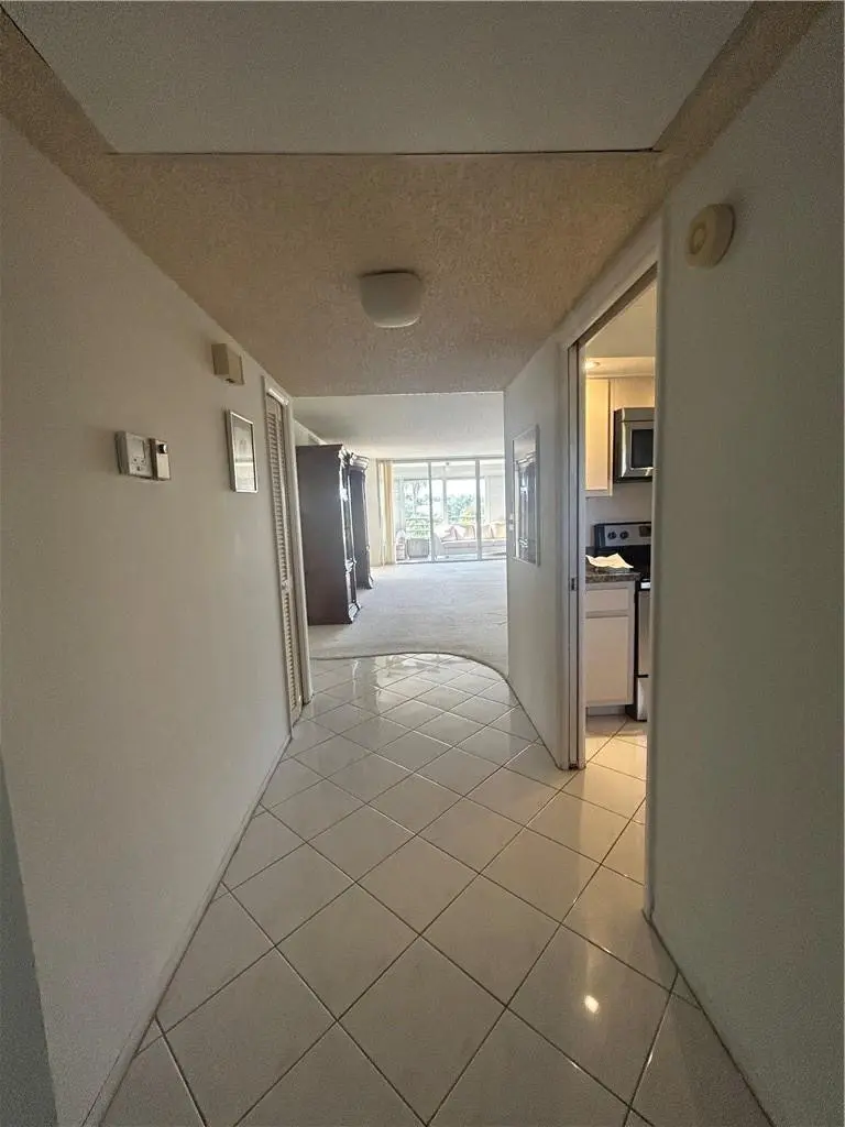 Photo 8 at 3970 OAKS CLUBHOUSE Drive 310, Pompano Beach