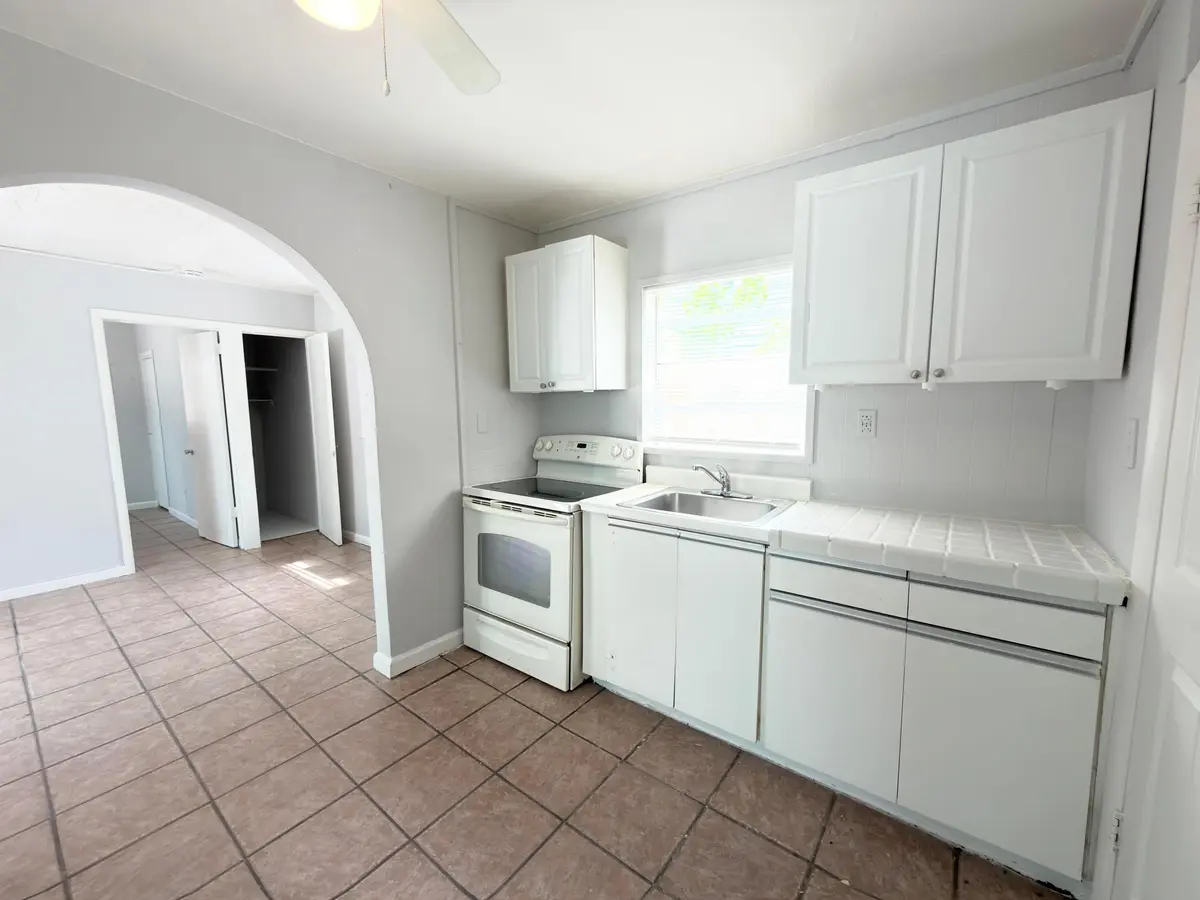 WhatsApp Image 2026-09-21 at 16.12.15 (2 at 710 Palm Street 5, West Palm Beach