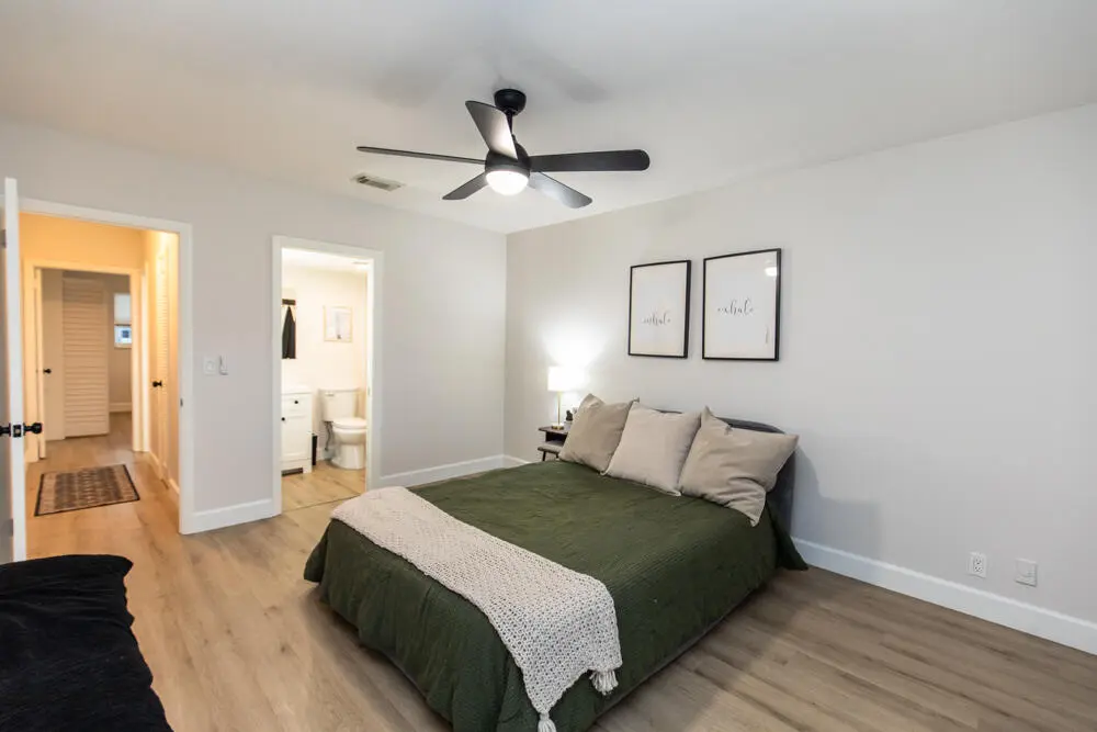 6D1A7140 at 110 Wettaw Lane 202, North Palm Beach