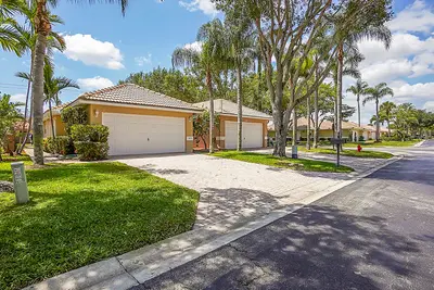 5215 Grande Palm Circle, Delray Beach – Villa for rent