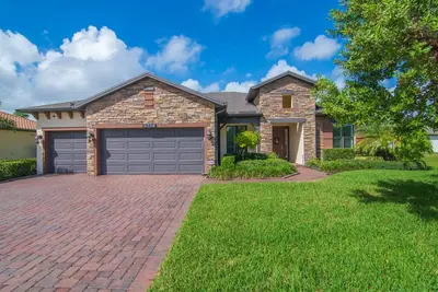 6234 ARCADIA Square, Vero Beach – Single Family Residence for sale