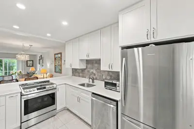 193 Lake Evelyn Drive, West Palm Beach – Villa for sale