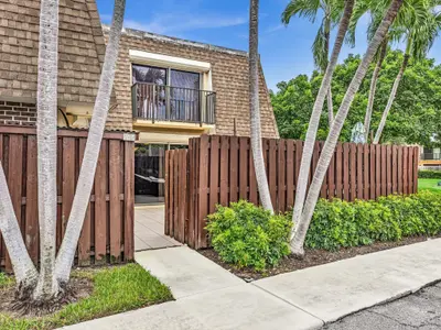 2895 SW 22nd Circle 45B, Delray Beach – Condominium for sale