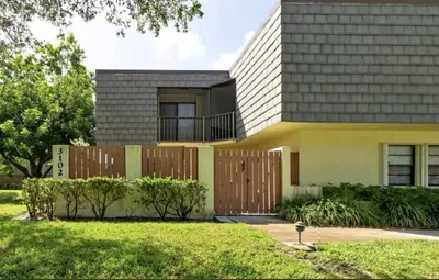 3106 SE Brook Street, Stuart – Quadruplex for sale