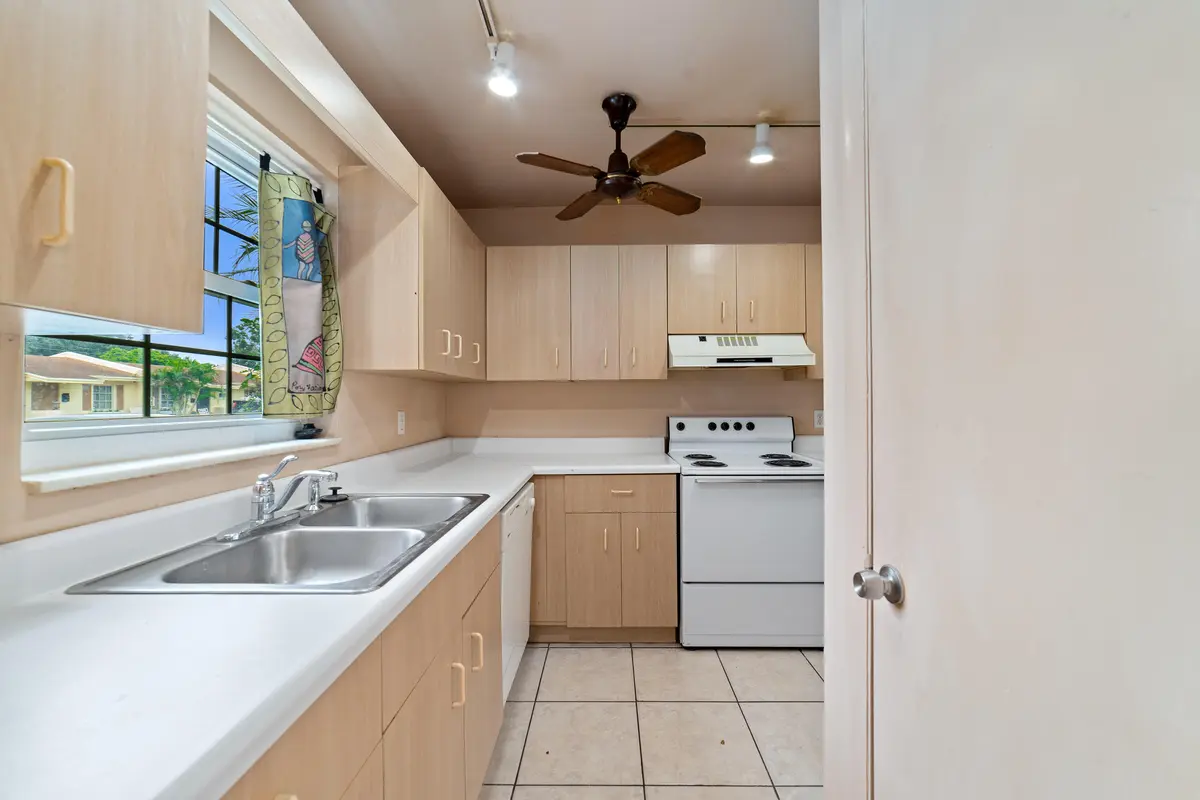 DSC0709 at 3021 NW 68th Street 11G, Fort Lauderdale