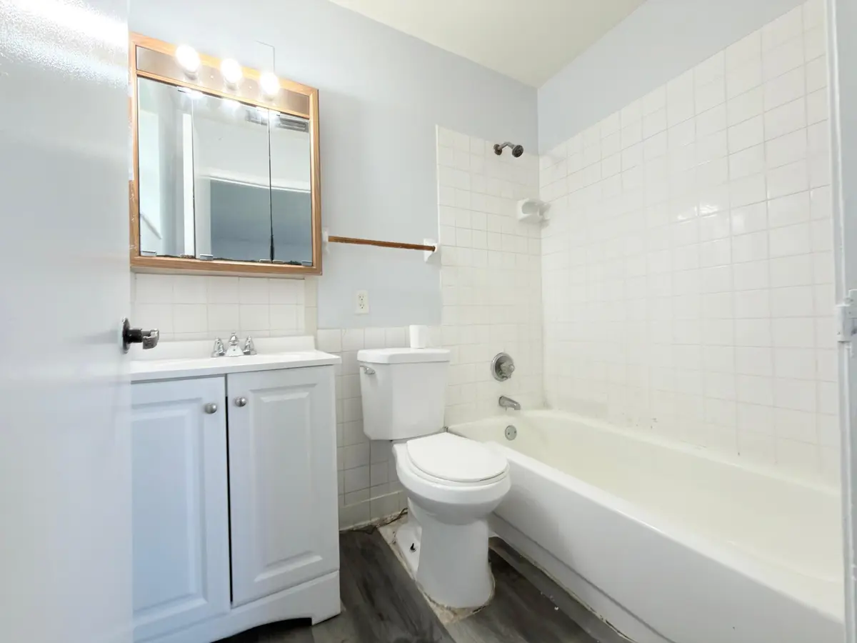 WhatsApp Image 2026-09-18 at 10.44.08 (1 at 4885 Badger Road, West Palm Beach