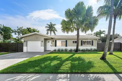 1224 SW 16th Avenue, Boca Raton – Single Family Residence for sale