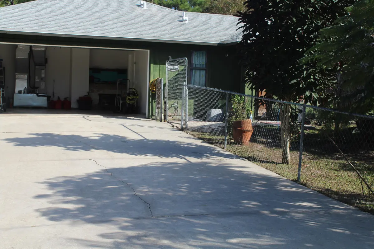 20251125202624475853000000-o at 14550 99TH Street, Fellsmere