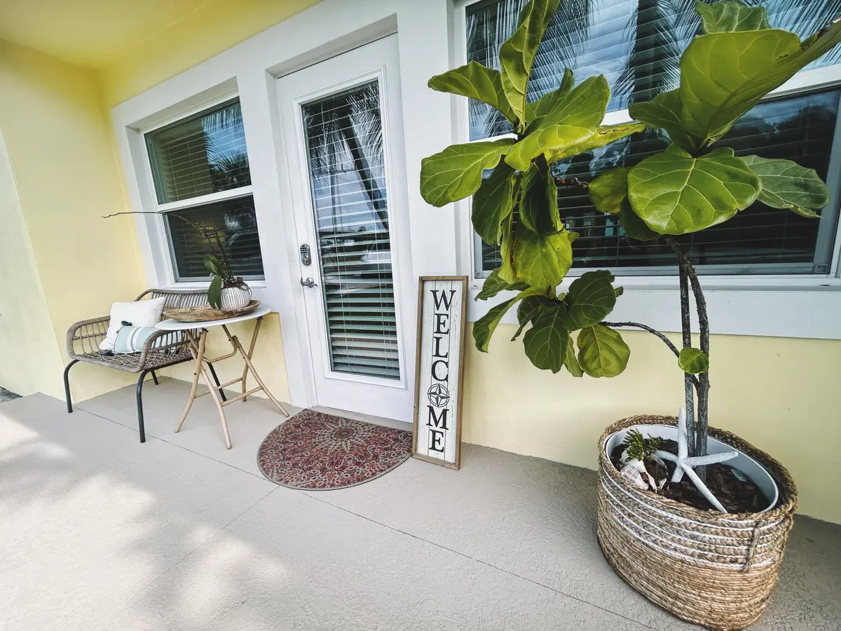IMG_2898_VSCO at 604 NW POINSETTIA Street, Stuart